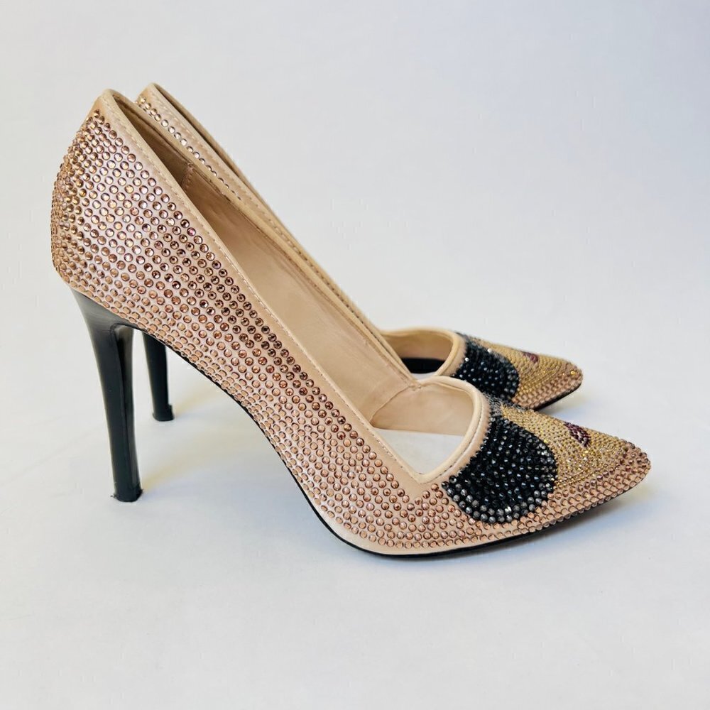 Alice + Olivia Crystal cover Dyna heels , Size 38, Beige/Black